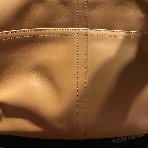 Very cute, In very good condition, looks new, used once Coach handbag - Picture 4 of 5